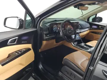 2023 Kia Carnival с пробегом 31 291 км