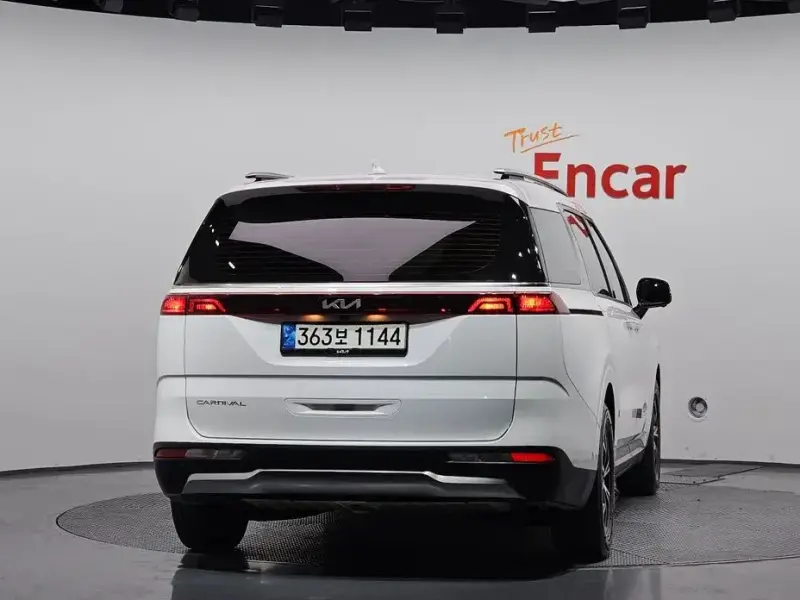 2021 Kia Carnival с пробегом 50 996 км