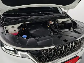 2021 Kia Carnival с пробегом 50 996 км