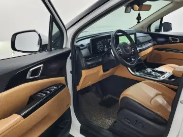 2022 Kia Carnival с пробегом 122 174 км
