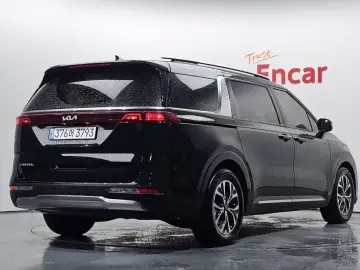 2023 Kia Carnival с пробегом 47 139 км