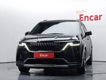 2023 Kia Carnival с пробегом 47 139 км