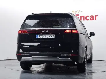 2023 Kia Carnival с пробегом 47 139 км