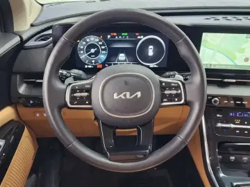 2022 Kia Carnival с пробегом 122 174 км