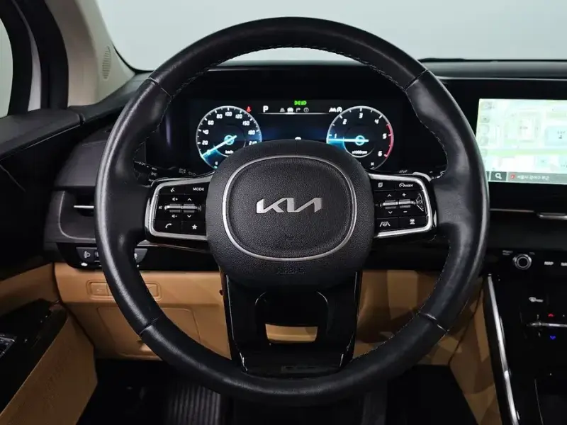 2021 Kia Carnival с пробегом 50 996 км