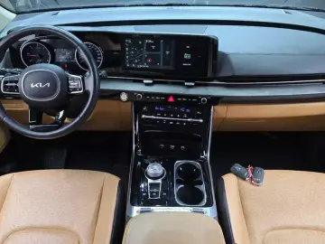 2023 Kia Carnival с пробегом 47 139 км