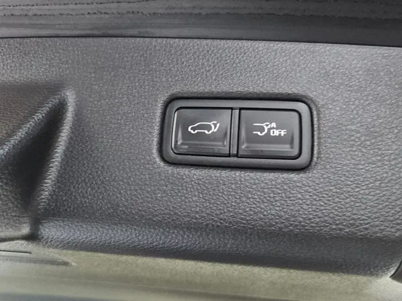 2023 Kia Carnival с пробегом 47 139 км