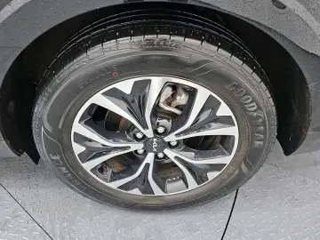 2023 Kia Carnival с пробегом 47 139 км