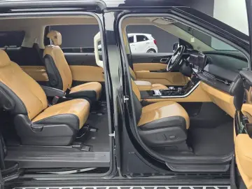 2021 Kia Carnival с пробегом 76 813 км
