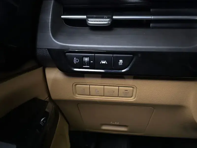 2021 Kia Carnival с пробегом 76 813 км