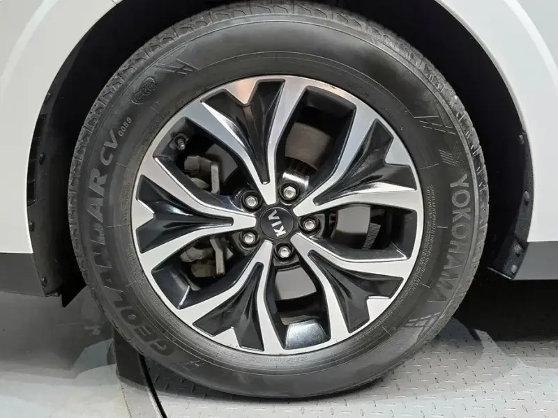 2021 Kia Carnival с пробегом 115 299 км