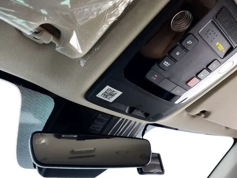 2023 Kia Carnival с пробегом 33 971 км