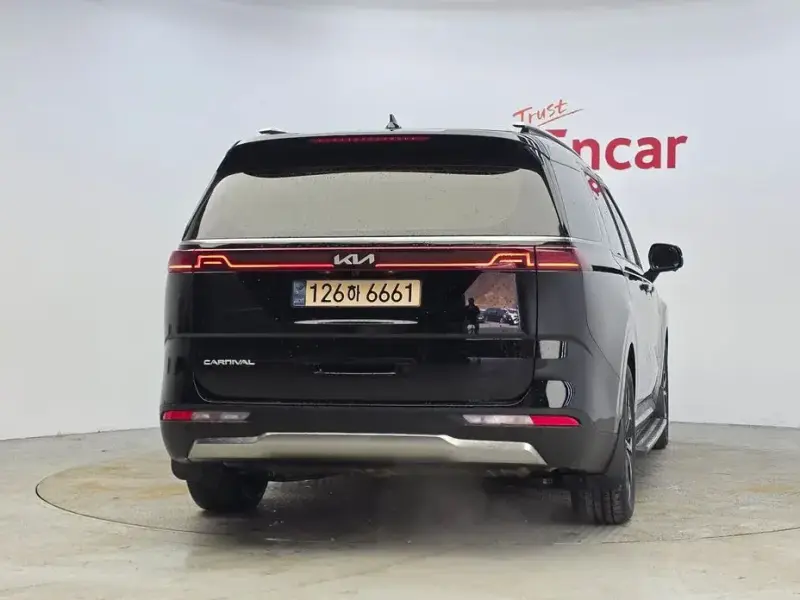 2022 Kia Carnival с пробегом 78 944 км