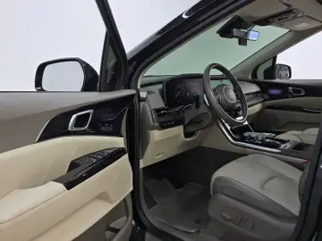 2022 Kia Carnival с пробегом 78 944 км