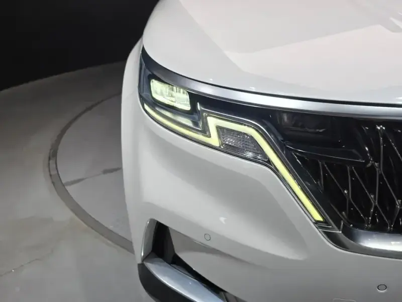 2021 Kia Carnival с пробегом 115 299 км