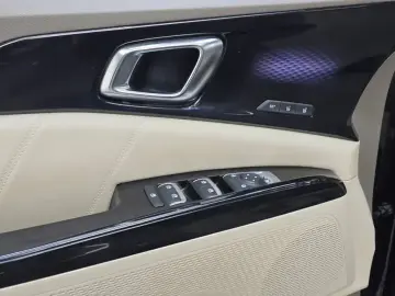 2022 Kia Carnival с пробегом 78 944 км