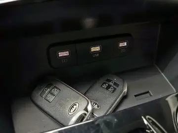 2021 Kia Carnival с пробегом 115 299 км