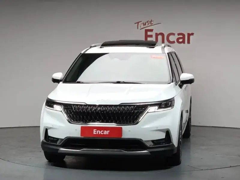 2022 Kia Carnival с пробегом 43 509 км