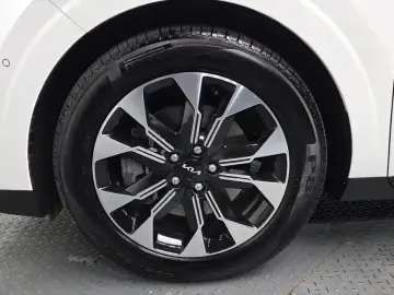 2022 Kia Carnival с пробегом 43 509 км