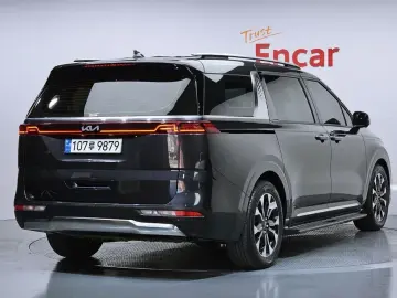 2023 Kia Carnival с пробегом 29 967 км