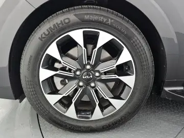2023 Kia Carnival с пробегом 29 967 км