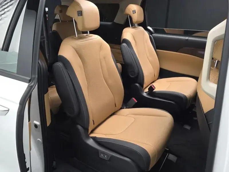 2022 Kia Carnival с пробегом 43 509 км