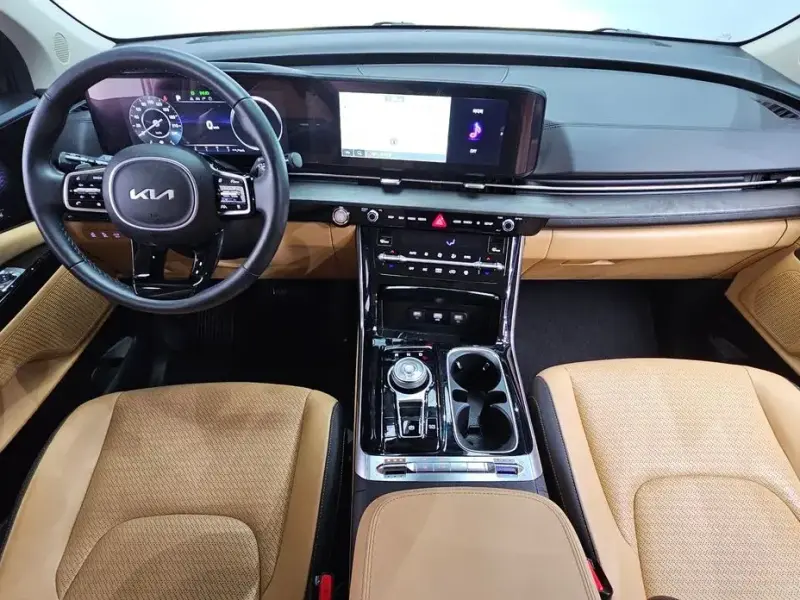 2023 Kia Carnival с пробегом 29 967 км