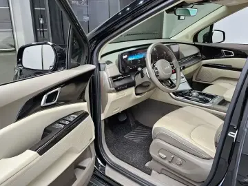 2022 Kia Carnival с пробегом 54 799 км