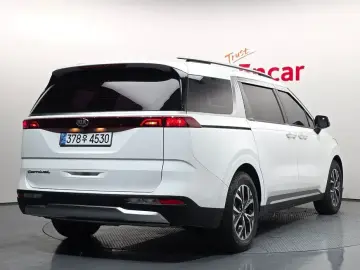 2021 Kia Carnival с пробегом 76 550 км