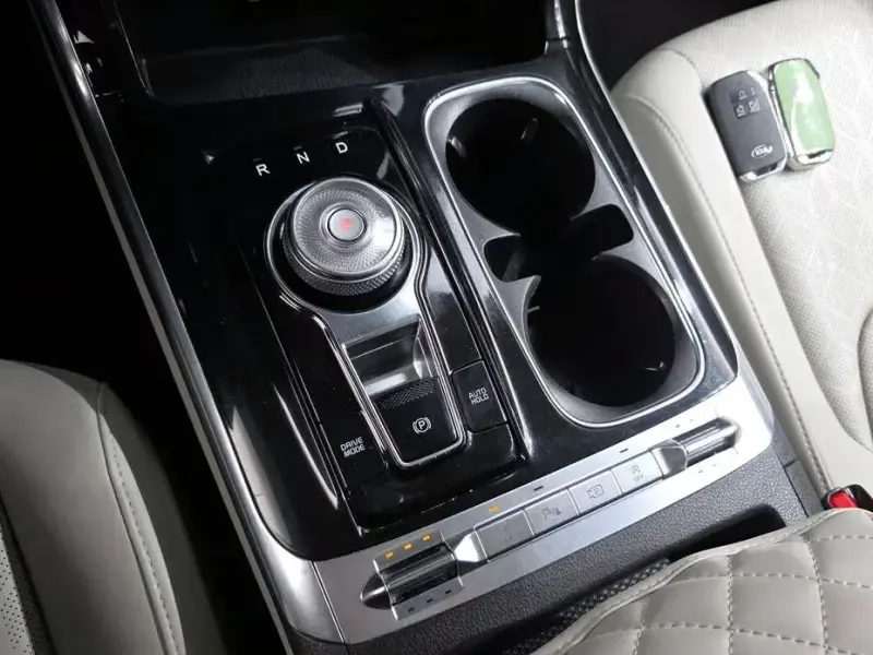 2021 Kia Carnival с пробегом 76 550 км