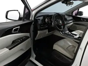 2021 Kia Carnival с пробегом 76 550 км