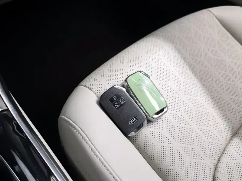 2021 Kia Carnival с пробегом 76 550 км