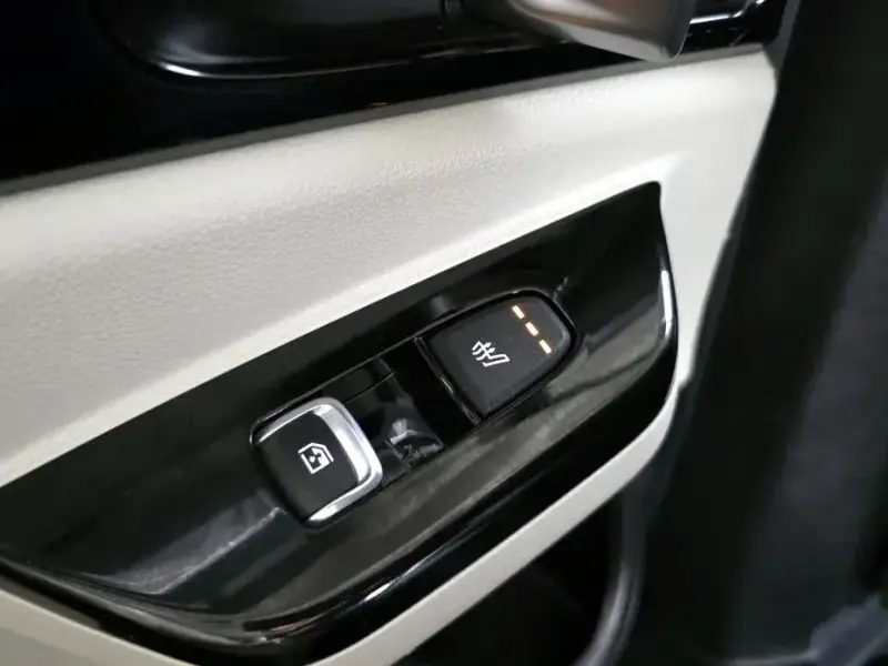 2021 Kia Carnival с пробегом 76 550 км