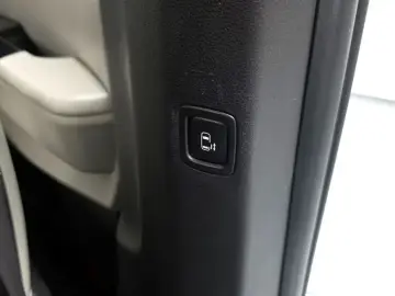 2021 Kia Carnival с пробегом 76 550 км