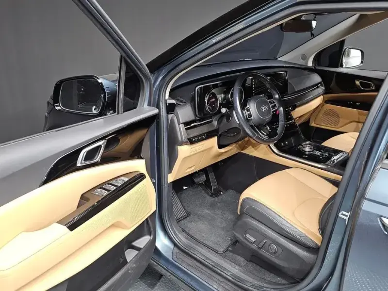2021 Kia Carnival с пробегом 71 366 км