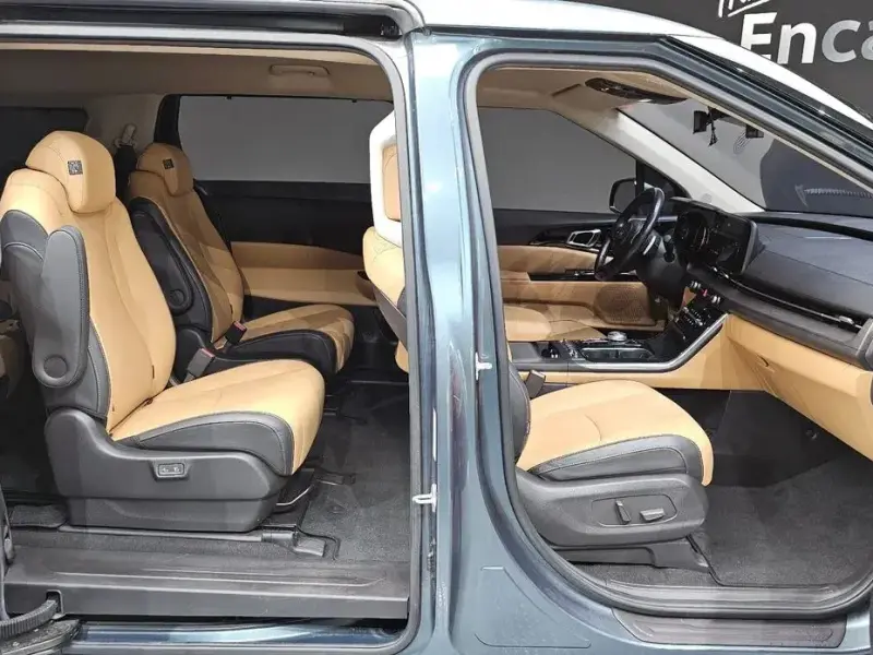 2021 Kia Carnival с пробегом 71 366 км