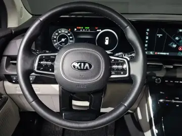 2021 Kia Carnival с пробегом 92 001 км