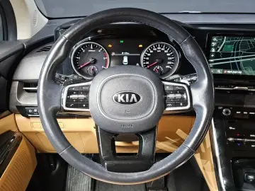 2021 Kia Carnival с пробегом 71 366 км