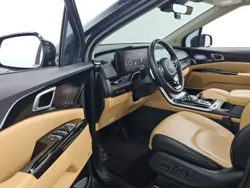 2021 Kia Carnival с пробегом 38 488 км