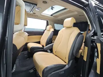2021 Kia Carnival с пробегом 38 488 км