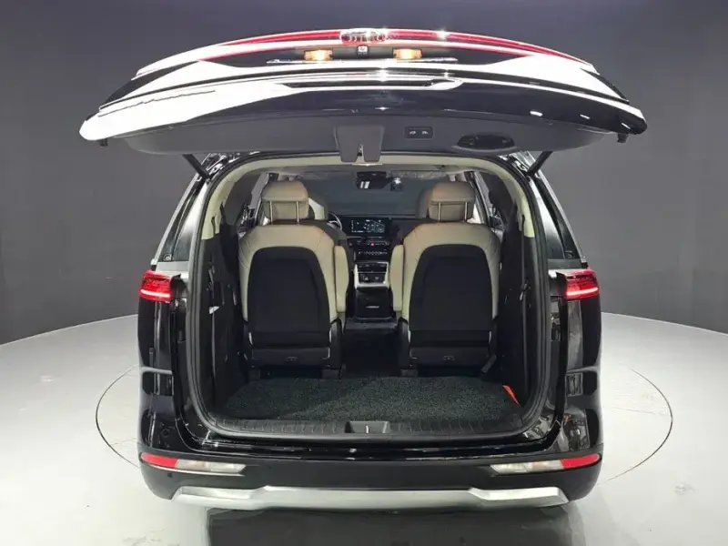 2021 Kia Carnival с пробегом 92 001 км