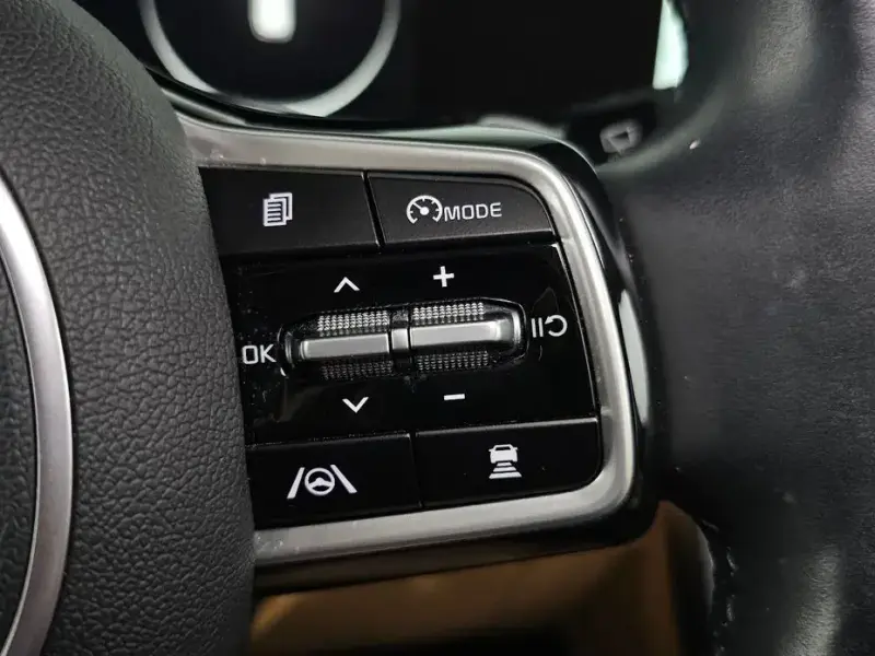 2021 Kia Carnival с пробегом 38 488 км