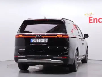 2023 Kia Carnival с пробегом 66 824 км
