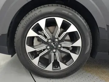2023 Kia Carnival с пробегом 66 824 км