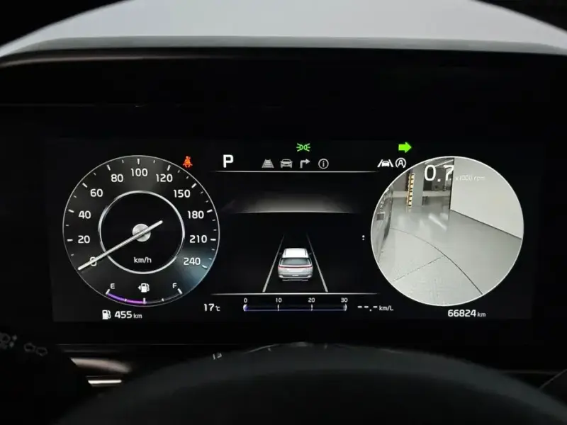 2023 Kia Carnival с пробегом 66 824 км