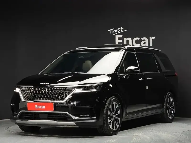 2023 Kia Carnival с пробегом 48 007 км