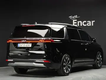 2023 Kia Carnival с пробегом 48 007 км