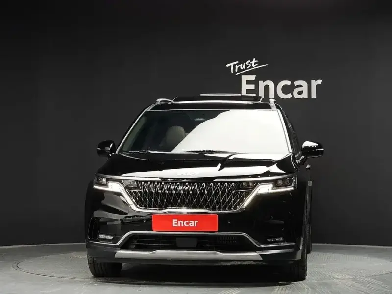 2023 Kia Carnival с пробегом 48 007 км