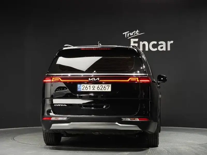 2023 Kia Carnival с пробегом 48 007 км