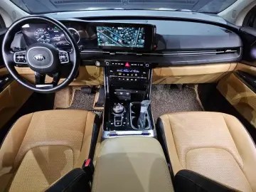 2021 Kia Carnival с пробегом 68 101 км